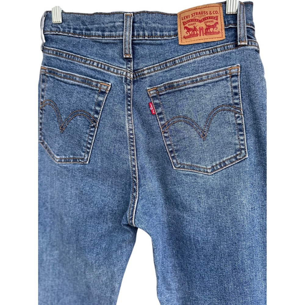 Levis Wedgie Straight High Rise Button Fly Jeans Medium Wash Blue Size 27 - Picture 3 of 8